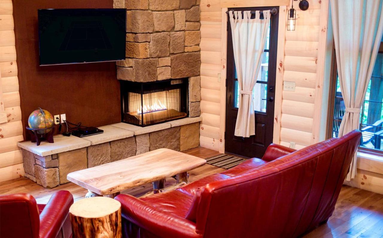 Cricket Hill Treehouse B By Amish Country Lodging Millersburg Exterior foto